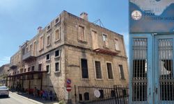 Tarihi okul çürümeye terk edildi