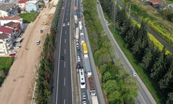 TEM’de 6 TIR zincirleme kazaya karıştı; Ankara yönünde ulaşım aksadı