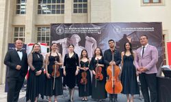Tarsus’ta “Santa Lucia” eserine izleyicilerden tam not