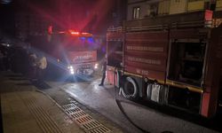 İskenderun’da pastanede yangın: İş yeri alevlere teslim oldu