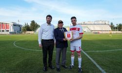 Tarsus ve KKTC ekibi dostluk maçında buluştu