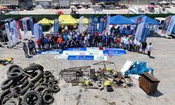 Mavi sular deniz değil adeta atık deposu gibi