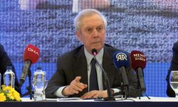 Aziz Yıldırım: Önceliğimiz iki santrfor almak