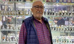 Zamanın ustası 59 yıldır saatlere hayat veriyor