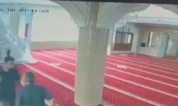 Cami imamına yumruklu saldırı