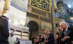 Cumhurbaşkanı Erdoğan, cuma namazını Ayasofya-i Kebir Cami-i Şerifi'nde kıldı
