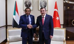 Cumhurbaşkanı Yardımcısı Yılmaz, Sudan Başbakanı İdris ile görüştü