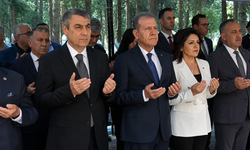Mersin'de bayramlaşma programı protokol katılımıyla gerçekleşti