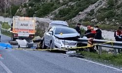 Düğün dönüşü feci kaza; 1 ölü, 3 yaralı