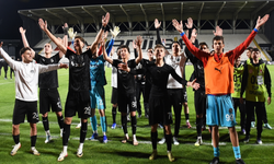 Manisa FK’dan taraftarına gollü veda