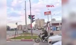 Otomobil ile 2 motosiklet kavşakta çarpıştı