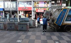 Akdeniz Belediyesi'nden çöp konteynerleri yenileme çalışması