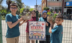 Okul bahçesine sevgi ve umut eken etkinlik