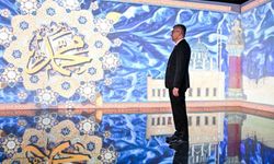 İletişim Başkanı Duran, “Fatih Sultan Mehmet ve İstanbul’un Fethi” temalı deneyim çadırını ziyaret etti