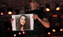 Haluk Levent konserinde Gülistan Doku unutulmadı