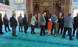 Husumetli iki aile camide bir araya geldi, dualarla barış sağlandı