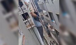 İnşaatta asansör kazası; işçilerden biri düştü, diğeri demirlere tutundu