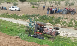 Kilis'te devrilen traktörün sürücüsü öldü