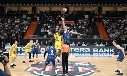 Mersin Spor 86-88 Anadolu Efes: Konuk ekip son nefeste kazandı