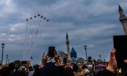 Mevlana'nın Karaman'dan Konya'ya göçü, Türk Yıldızları gösterisiyle kutlandı
