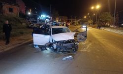 Otomobilden fırlayan genç kadın hayatını kaybetti