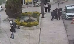 Polislerin ‘heimlich’ manevrası ile hayata tutundu; o anlar kamerada