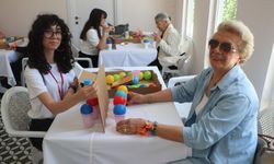 Yalnız yaşayanlarda Alzheimer riski yüzde 50 artıyor