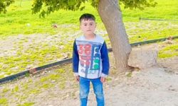 Kayıp çocuk evin damında ölü bulundu