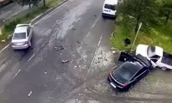 Tamir ettiği kamyonetine otomobil çarptı