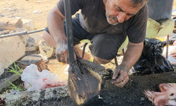 Tarsus’ta bayram geleneği: Kelle-ayak ütücüleri yine iş başındaydı