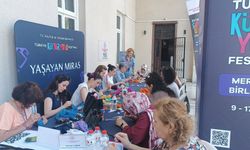 Geleneksel keçe sanatı sanatseverlerle buluştu