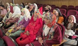 Yöresel kıyafetlerle Müzeler Günü kutlaması