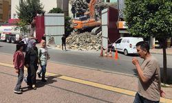 Cadde ortasında kentsel dönüşüm mesaisi