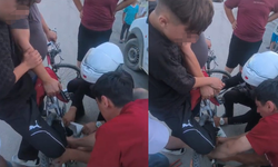 Ayağı bisiklete sıkışan çocuğun yardımına Yunus polisleri yetişti