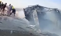 Otobüs devrildi: 21 kişi hayatını kaybetti