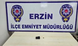 Erzin’de ehliyet sınavına kopya düzeneğiyle giren şahıs yakayı ele verdi