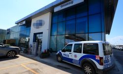 Antalya'da Otokoç bayiine silahlı saldırı