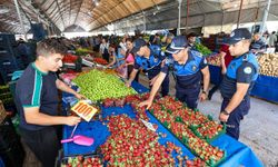 Mezitli’de pazar yerlerinde terazi denetimi yapıldı