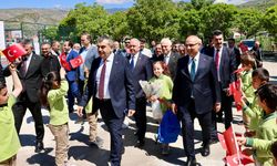 Bakan Tekin’den eğitim yatırımlarına vurgu