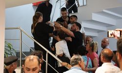 Atanan İl Başkanı , “Yakam paçam dağıldı, göğsüm ezildi”