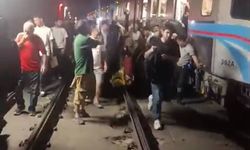 Gaziosmanpaşa’da trafoda çıkan yangın nedeniyle tramvay seferleri durdu