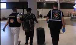 Havalimanı'nda 22 kilogram yasaklı maddeyle yakalandı