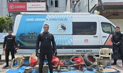 Mudanya’da denizden 2,5 ton atık çıkarıldı
