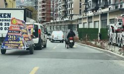 Motosiklete bağladığı köpeği koşturdu