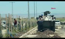 Fabrika inşaatında beton blok işçilerin üzerine düştü