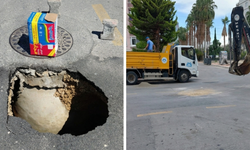 Çöken yol belediye ekiplerince dakikalar içinde onarıldı