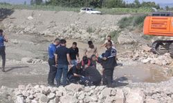12 yaşındaki çocuk derede boğuldu