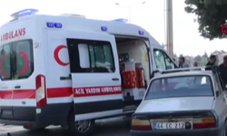 Askeri ambulans ile 2 otomobilin karıştığı kazada 2 yaralı