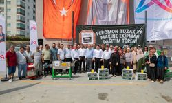 Mersin Büyükşehir’den üreticiye feromon tuzağı desteği
