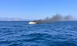 Didim açıklarında tekne yangını:2 kişi denizden kurtarıldı